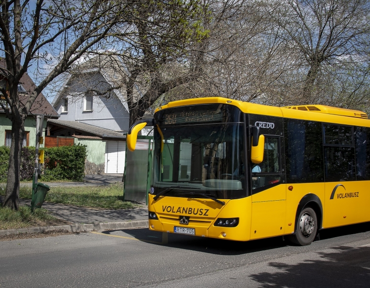 Szeptemberben indul a tanévre kibõvített helyi buszmenetrend